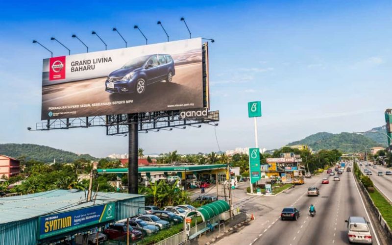 Bên trong toà nhà văn phòng hiện đại